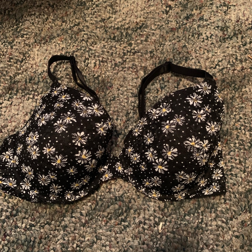 PINK Wear everywhere t-shirt bra